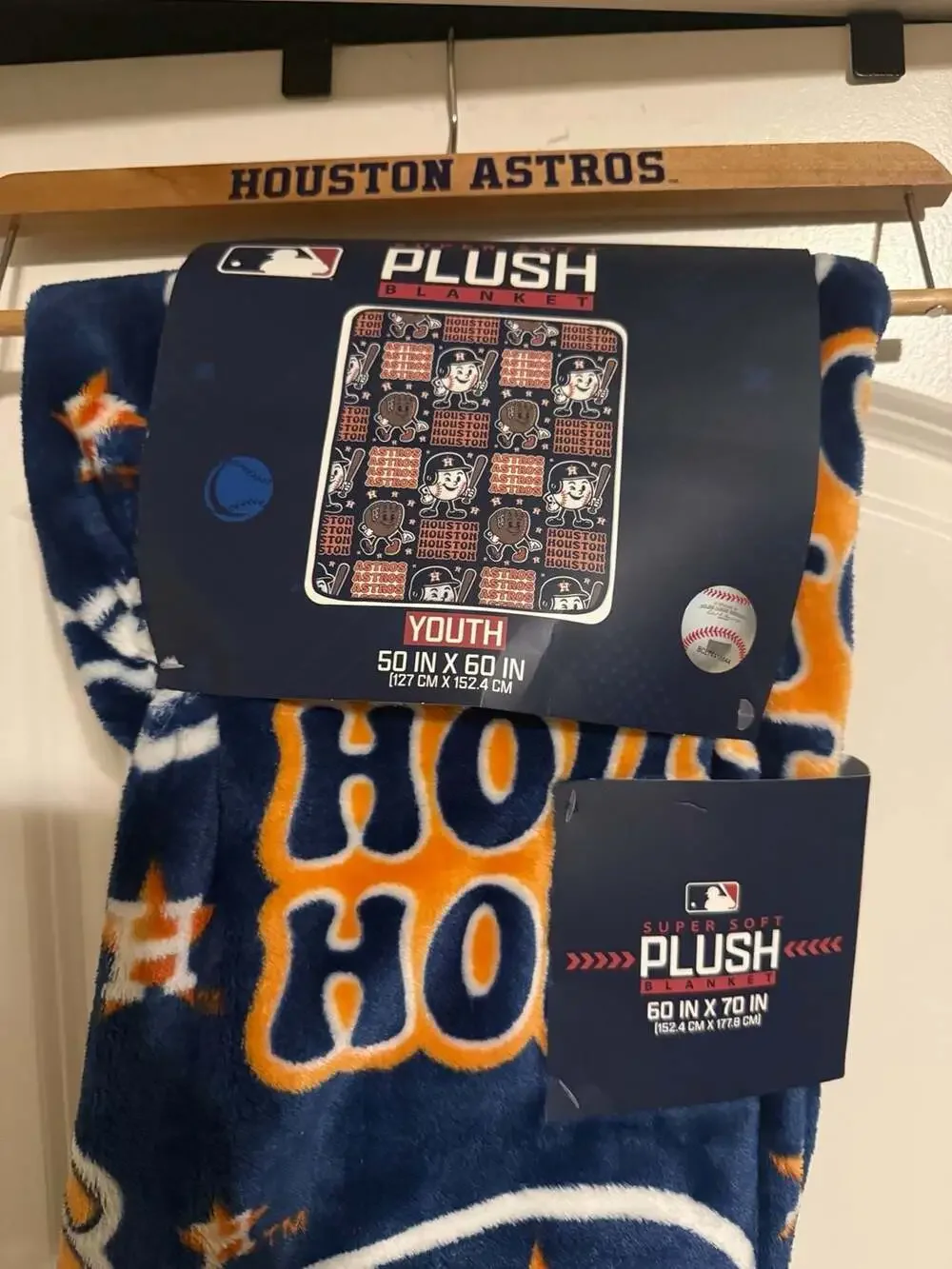 MLB Houston Astros Mascot Super Soft Plush Blanket 60 in x 70 in